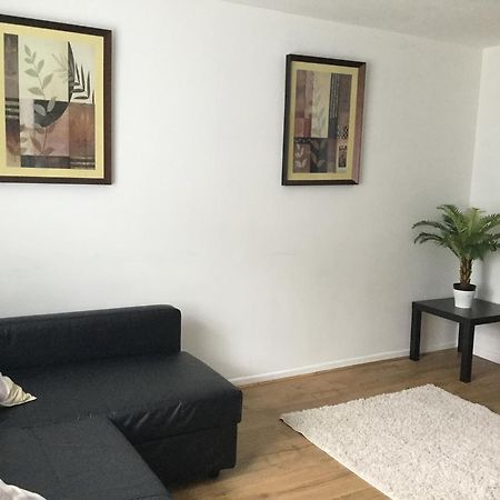 Вілла 4 Bed House Next To Basildon Town Centre Екстер'єр фото