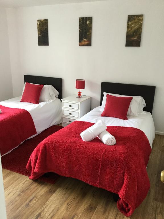 Вілла 4 Bed House Next To Basildon Town Centre Екстер'єр фото