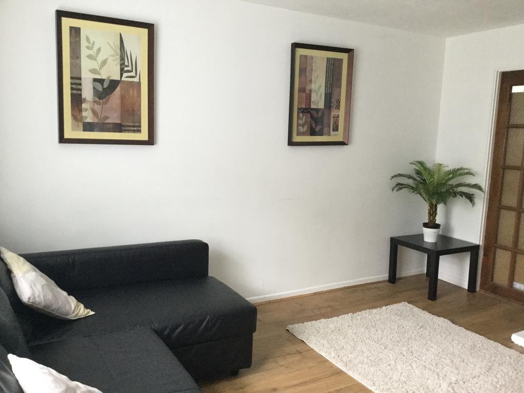 Вілла 4 Bed House Next To Basildon Town Centre Екстер'єр фото